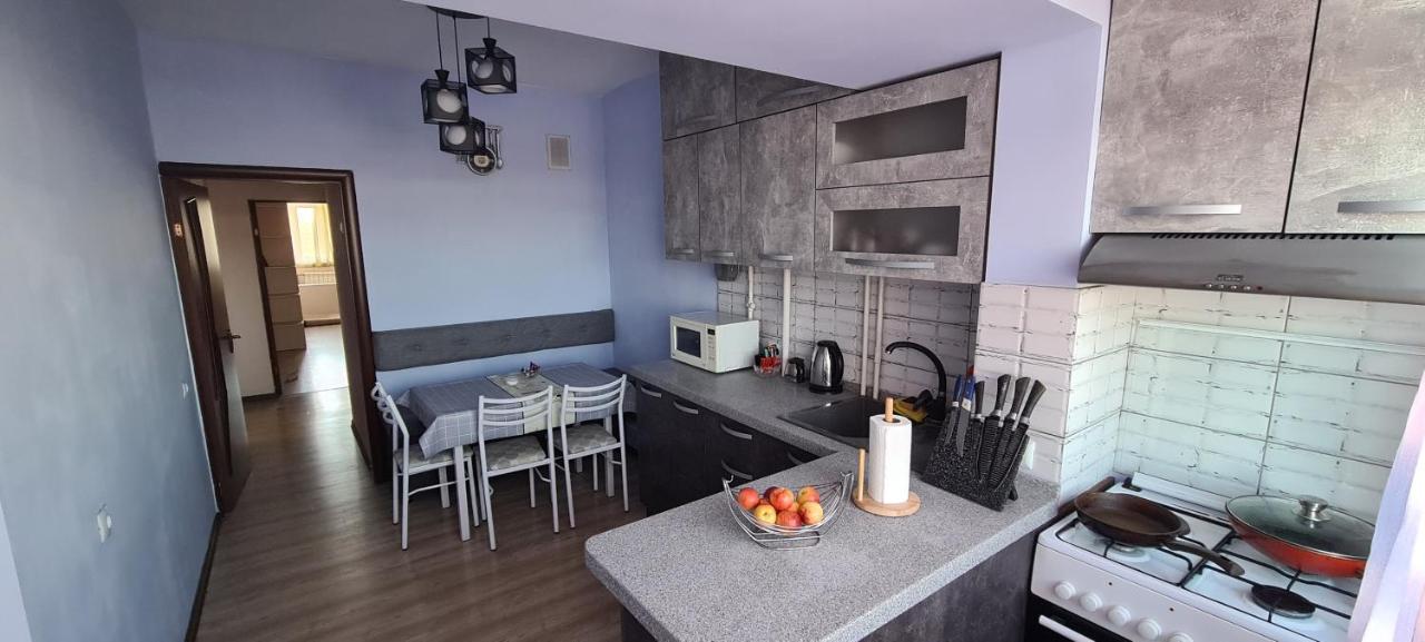 Flat In Central بيشكيك المظهر الخارجي الصورة